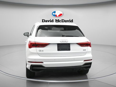 Used 2023 Audi Q3 2.0T Premium w/ Convenience Package AWD/4WD image 7