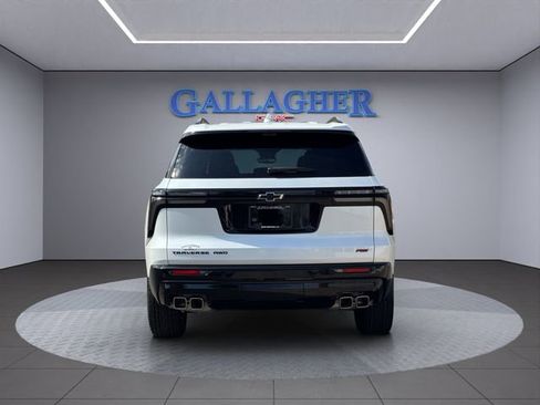 Used 2024 Chevrolet Traverse RS w/ LPO, Floor Liner Package AWD/4WD image 6