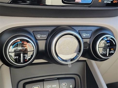 New 2026 Hyundai Venue SEL image 11