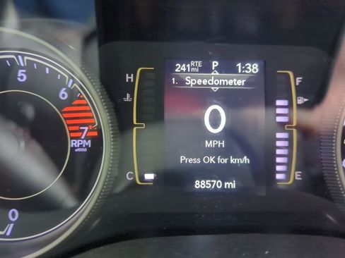 Used 2020 Jeep Cherokee Latitude Plus image 18