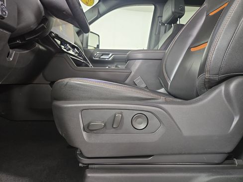 Certified 2024 GMC Sierra 2500 AT4 image 32