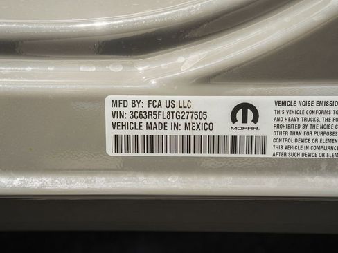 New 2026 RAM 2500 Laramie AWD/4WD image 47