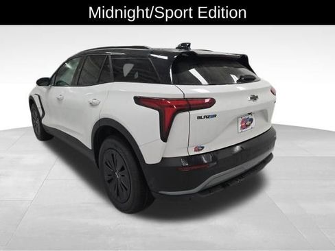 New 2026 Chevrolet Blazer EV LT AWD/4WD image 4