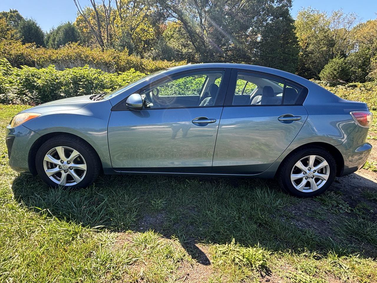Used 2010 MAZDA MAZDA3 i Touring FWD image 8