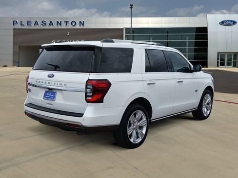 Certified 2024 Ford Expedition King Ranch RWD image 5