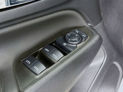 Used 2024 Chevrolet Equinox LT image 20