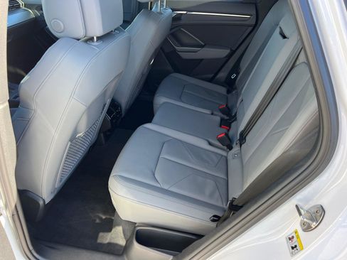 Used 2025 Audi Q3 2.0T Premium w/ Convenience Package image 21