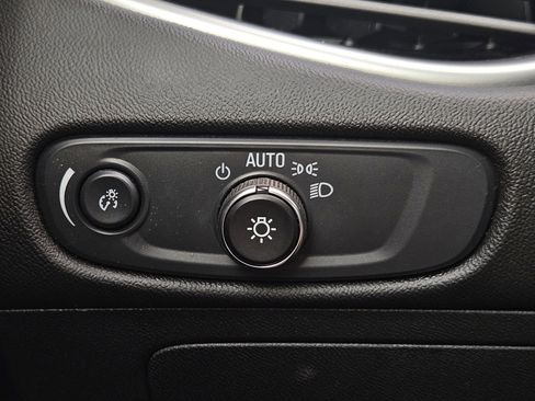 Used 2025 Chevrolet Malibu LT image 23