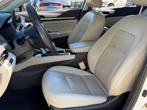 Used 2023 Nissan Altima 2.5 SL FWD image 19