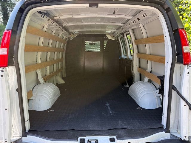 Used 2025 GMC Savana 2500 w/ Driver Convenience Package RWD image 11
