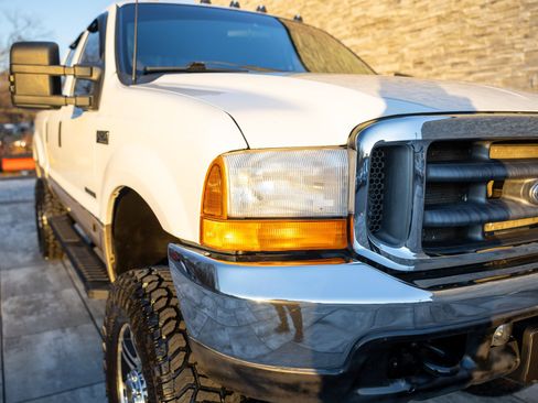 Used 2001 Ford F250 XL image 25