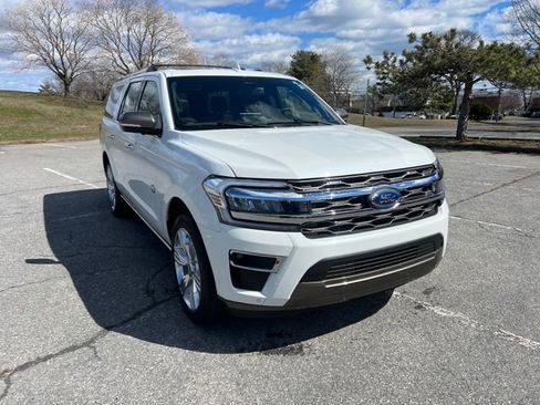 Used 2024 Ford Expedition Max King Ranch image 2
