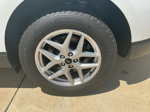 Used 2024 Ford Edge SEL w/ Convenience Package AWD/4WD image 6