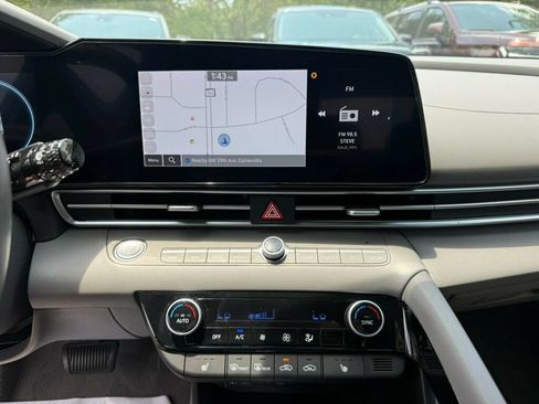 Used 2025 Hyundai Elantra SEL FWD image 6