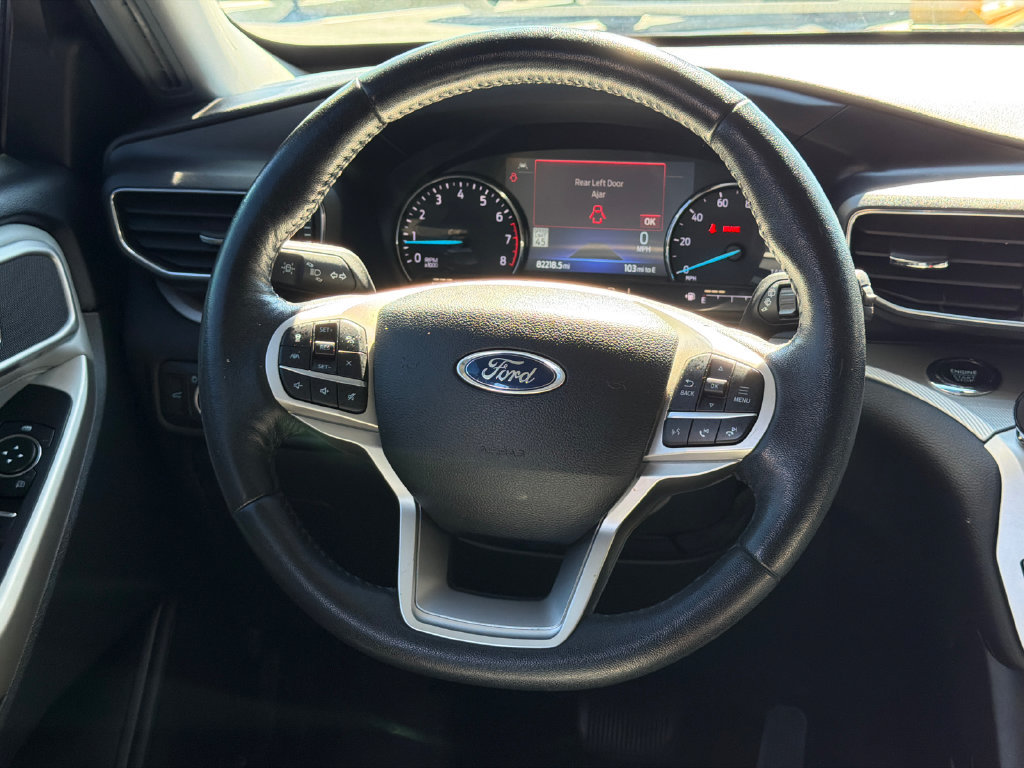 Used 2022 Ford Explorer XLT w/ Equipment Group 202A RWD image 28