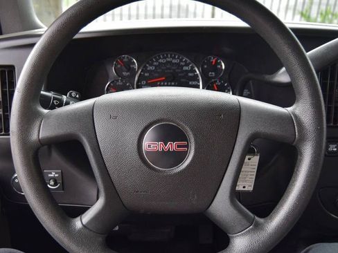 Used 2019 GMC Savana 2500 image 24