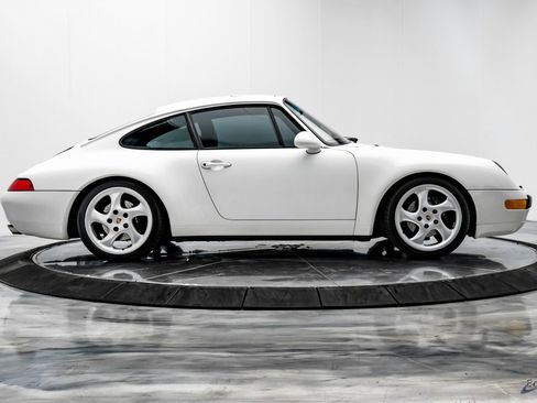 Used 1996 Porsche 911 GT3 RS image 24