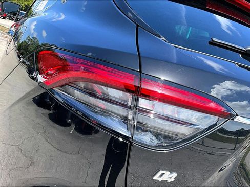 Used 2021 Maserati Levante GranLusso image 29