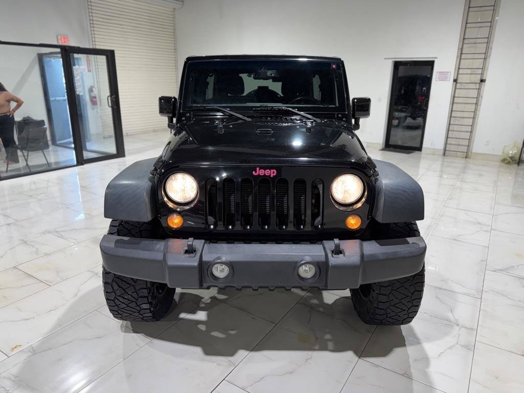 Used 2016 Jeep Wrangler Unlimited Rubicon w/ Connectivity Group AWD/4WD image 2
