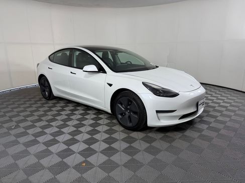 Used 2022 Tesla Model 3 RWD image 7
