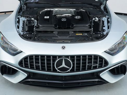 Used 2022 Mercedes-Benz SL 55 AMG AMG SL 55 w/ Performance Line image 6