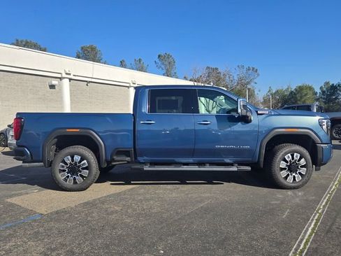 New 2026 GMC Sierra 3500 Denali w/ Denali Reserve Package image 3
