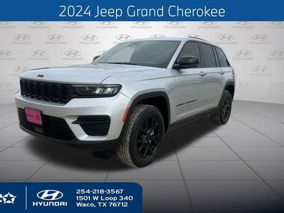 Used 2024 Jeep Grand Cherokee Altitude