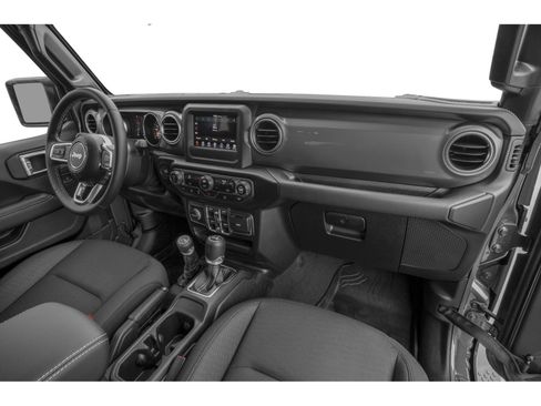 Used 2018 Jeep Wrangler Unlimited Sahara AWD/4WD image 10