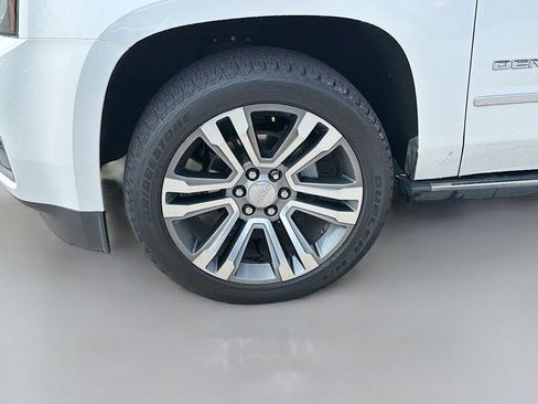 Used 2018 GMC Yukon Denali w/ Denali Ultimate Package AWD/4WD image 35