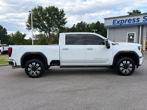 Used 2025 GMC Sierra 2500 Denali w/ Denali Reserve Package AWD/4WD image 13