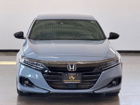 Used 2022 Honda Accord Sport image 2