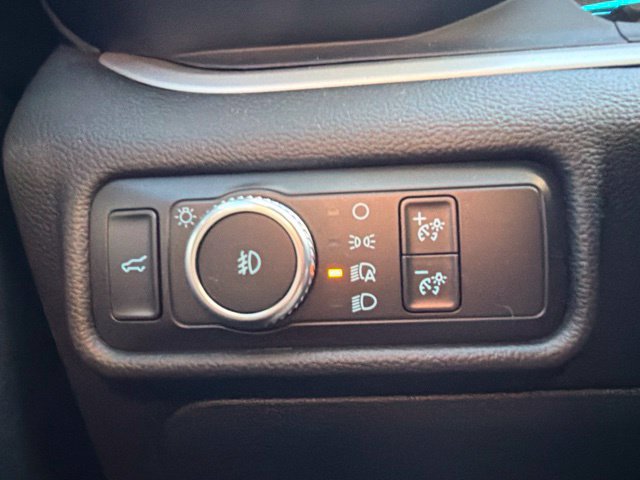 Used 2020 Ford Explorer XLT w/ Equipment Group 202A AWD/4WD image 30