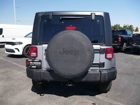 Used 2013 Jeep Wrangler Rubicon w/ PWR Convenience Group AWD/4WD image 7