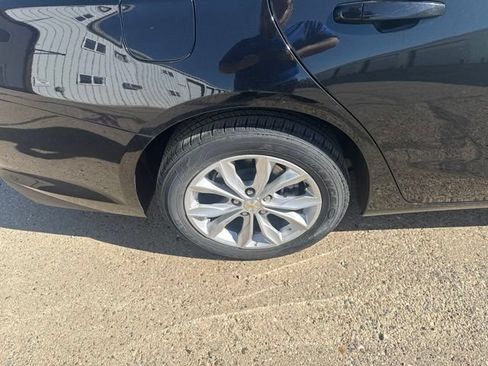 Used 2025 Chevrolet Malibu LT FWD image 16