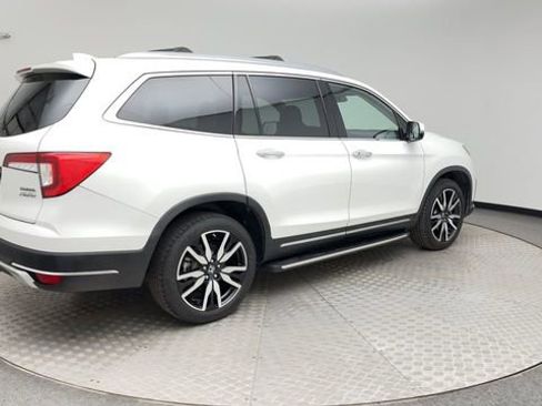 Used 2021 Honda Pilot Touring image 2