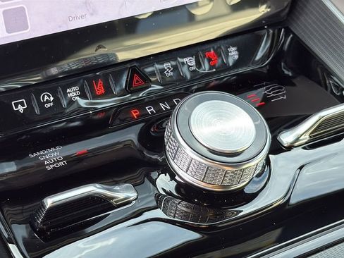 New 2026 Jeep Grand Wagoneer Summit image 31