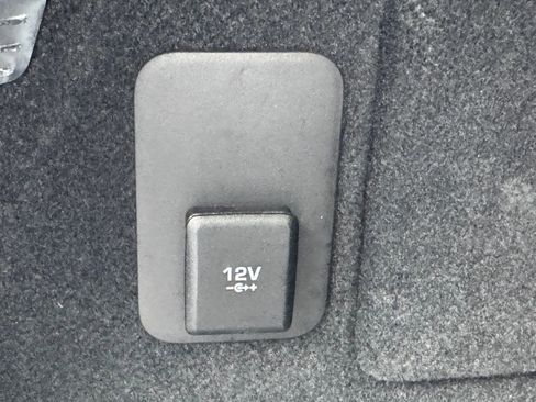 Used 2020 Land Rover Range Rover Evoque SE image 14