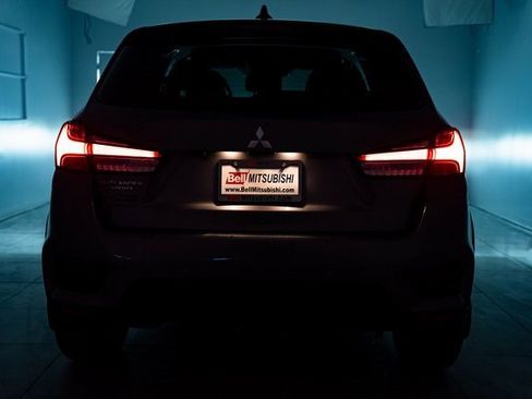 Used 2022 Mitsubishi Outlander Sport ES image 11