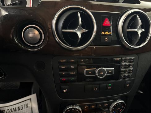 Used 2015 Mercedes-Benz GLK 350 2WD image 27