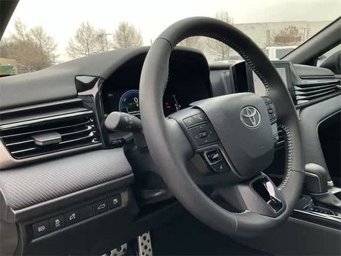 Used 2026 Toyota Camry SE w/ Convenience Package image 10