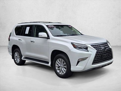 Used 2021 Lexus GX 460 w/ Accessory Package AWD/4WD image 3