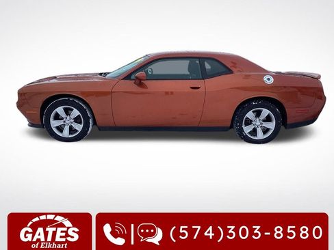 Used 2021 Dodge Challenger SXT image 6