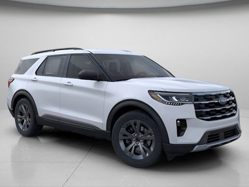 New 2026 Ford Explorer Active image 7