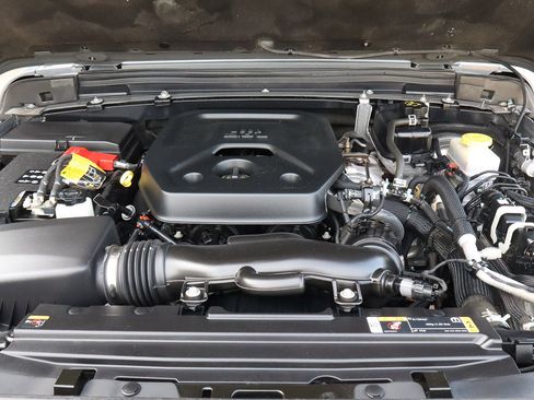 Used 2023 Jeep Wrangler Sahara image 19