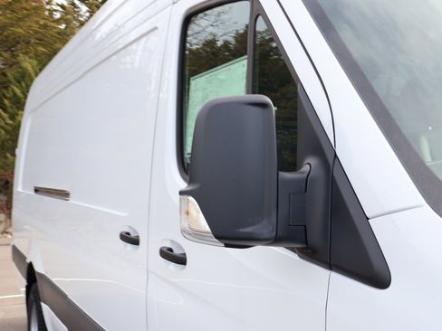 Used 2024 Mercedes-Benz Sprinter 3500 image 7