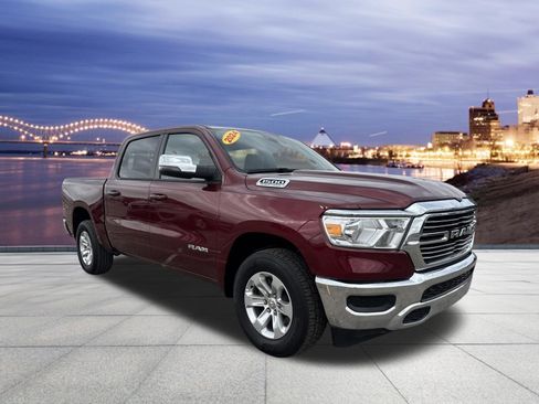 Used 2024 RAM 1500 Laramie image 4