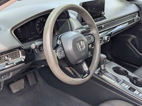 Used 2022 Honda Civic LX image 6