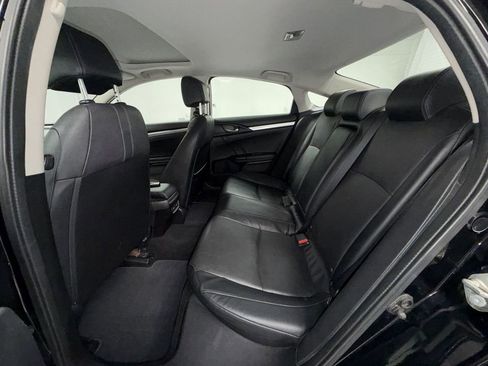 Used 2017 Honda Civic Touring image 18