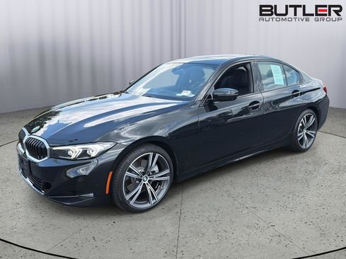 Used 2023 BMW 330i Sedan w/ Premium Package RWD image 2