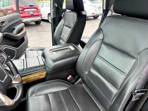 Used 2017 GMC Yukon Denali w/ Open Road Package image 19